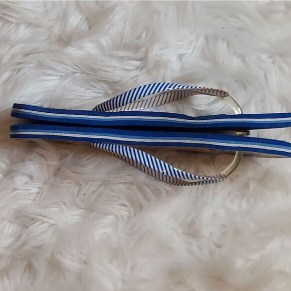 ‎Vera Bradley Blue multicolored floral Flip-flops - Picture 6 of 10